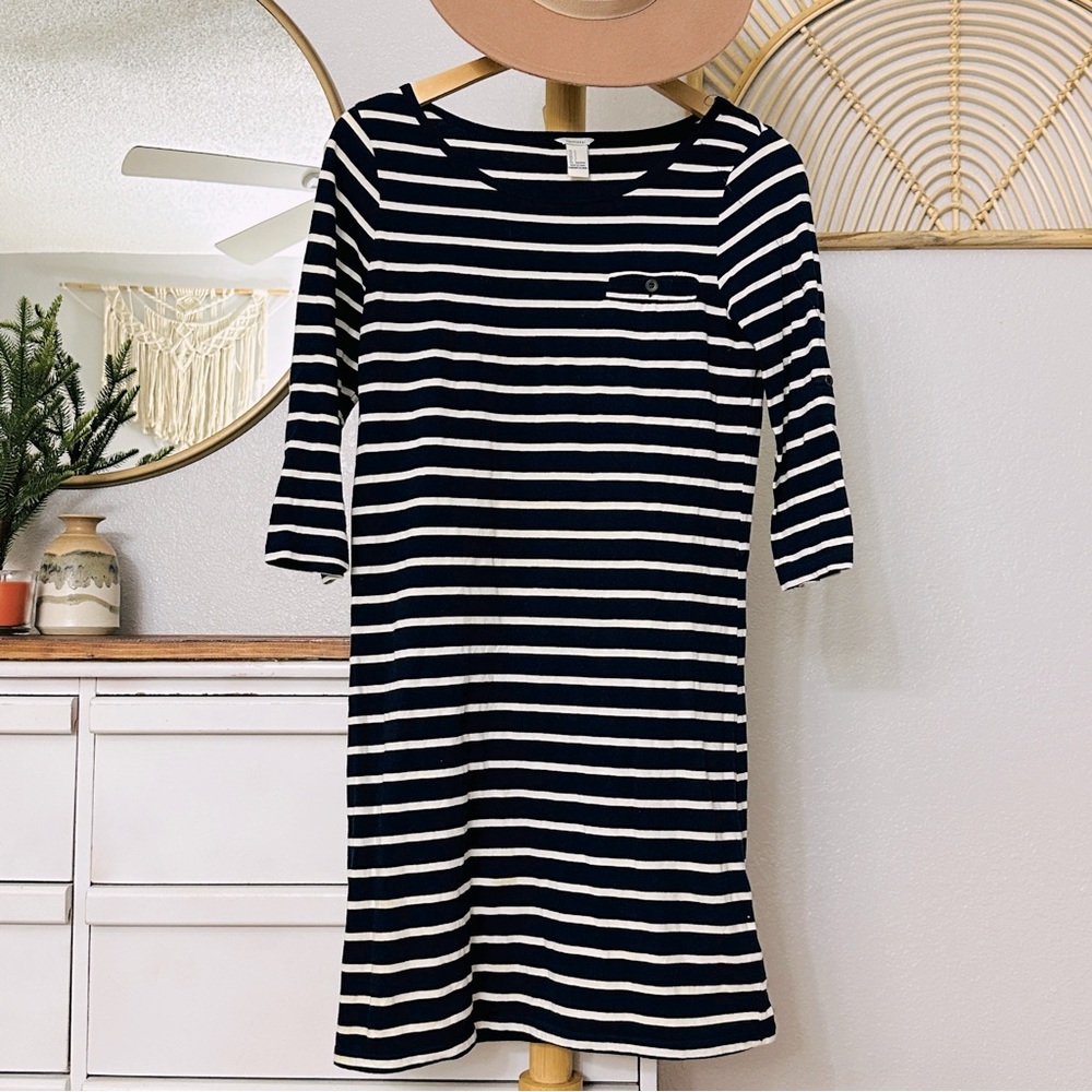STRIPED BODYCON STAPLE DRESS!⛵️ - Picture 2 of 6
